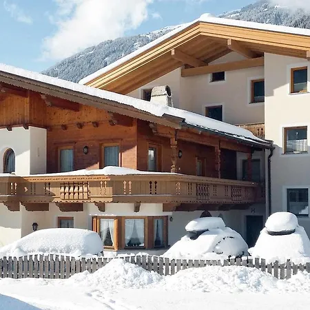 Haus Brigitte 241w Apartment Mayrhofen